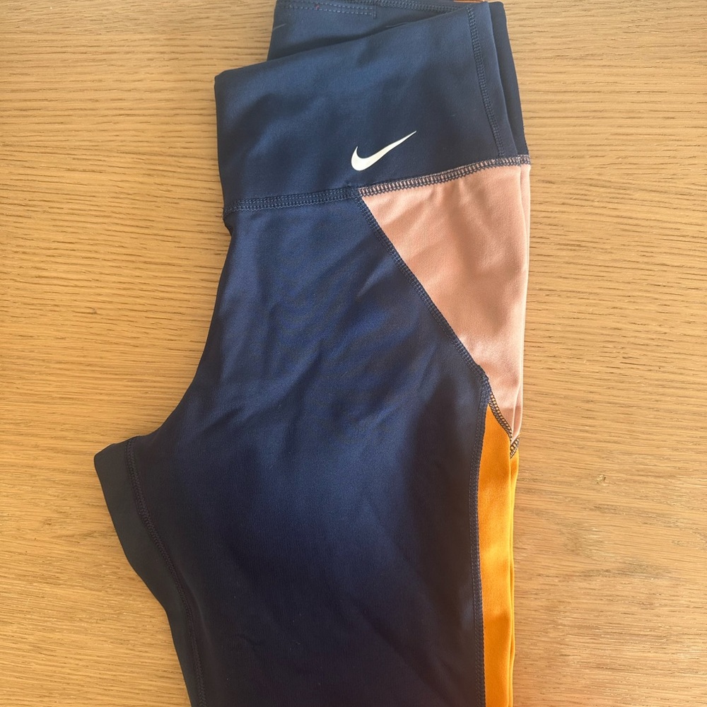 Nike dri- fit